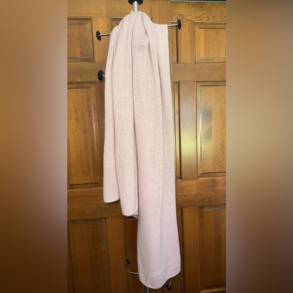360 Cashmere Knit Wrap in Pale Pink